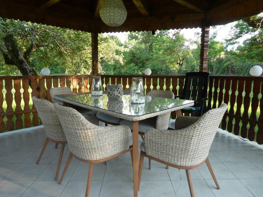 Horace Guesthouse Pool & Hot Tub & Bikes & River Dejani Екстер'єр фото